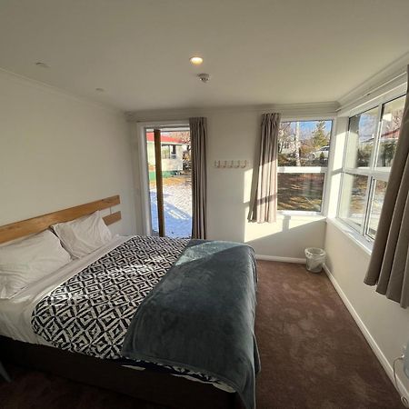 Tailor Made Tekapo Accommodation - Hostel Lake Tekapo Exterior photo