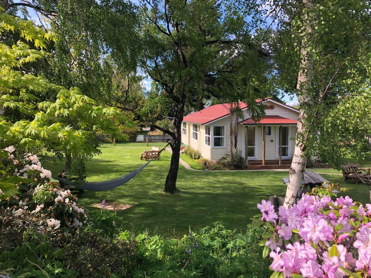 Tailor Made Tekapo Accommodation - Hostel Lake Tekapo Exterior photo